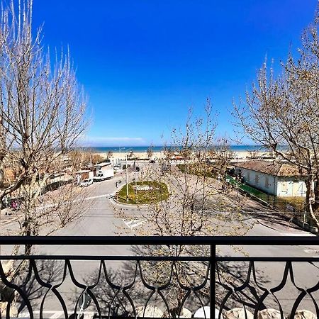 Suite Riminese Vista Mare 里米尼 外观 照片